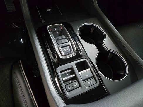 Used 2023 Honda Pilot Elite image 37