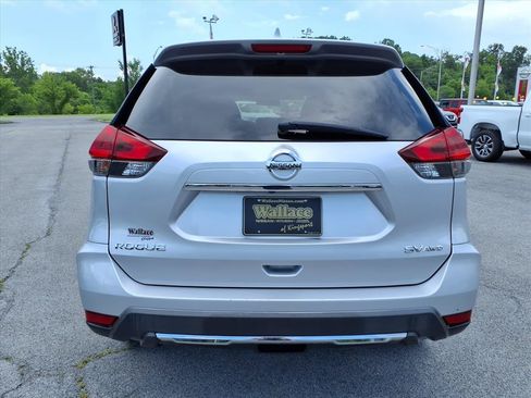 Used 2018 Nissan Rogue SV AWD/4WD image 6