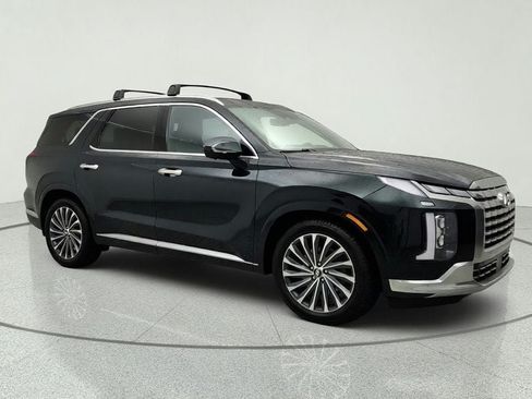 Used 2023 Hyundai Palisade Calligraphy w/ Cargo Package AWD/4WD image 3