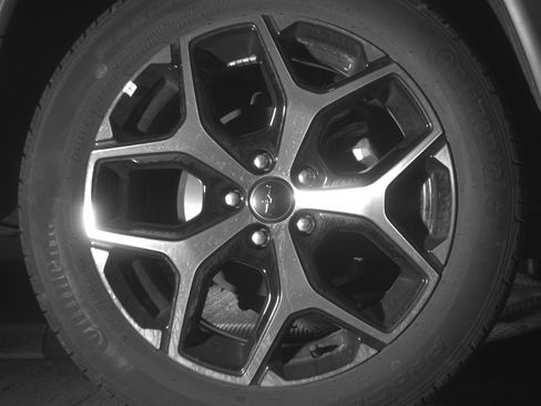 Used 2025 Jeep Compass Limited image 15