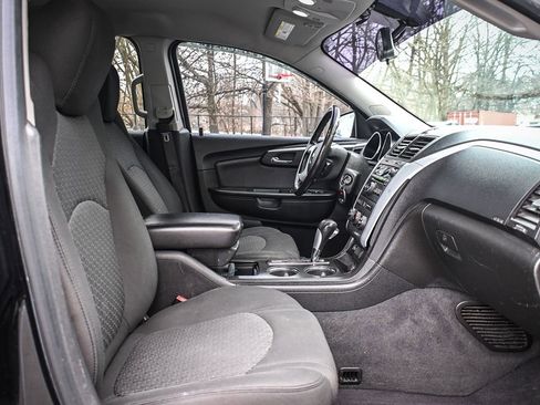 Used 2012 Chevrolet Traverse LT image 18