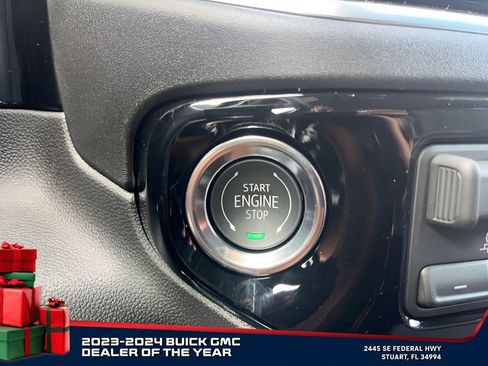 New 2026 GMC Sierra 1500 Elevation image 27