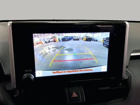 Used 2025 Toyota RAV4 LE AWD/4WD image 27