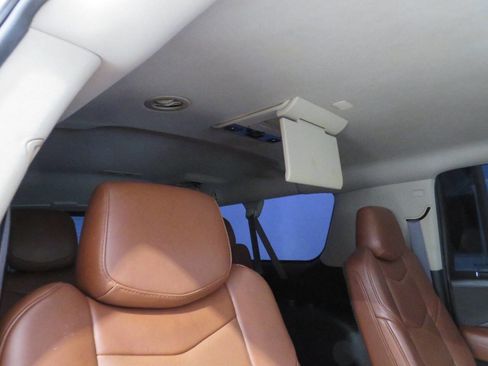 Used 2015 Cadillac Escalade ESV Premium image 15