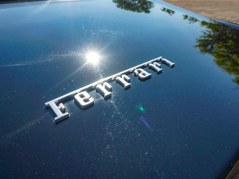Used 2011 Ferrari California RWD image 18