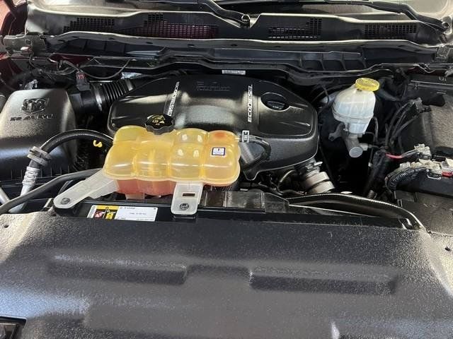 Used 2018 RAM 1500 Laramie w/ Convenience Group AWD/4WD image 11