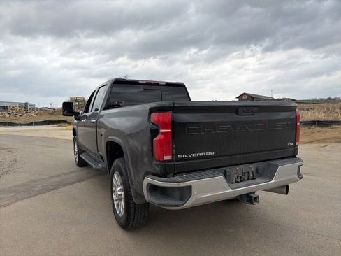 Used 2024 Chevrolet Silverado 2500 LTZ w/ LTZ Convenience Package image 25