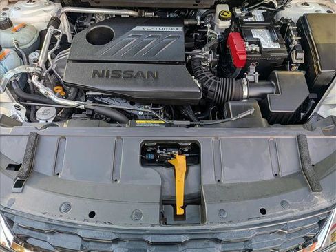 Used 2023 Nissan Rogue S image 21