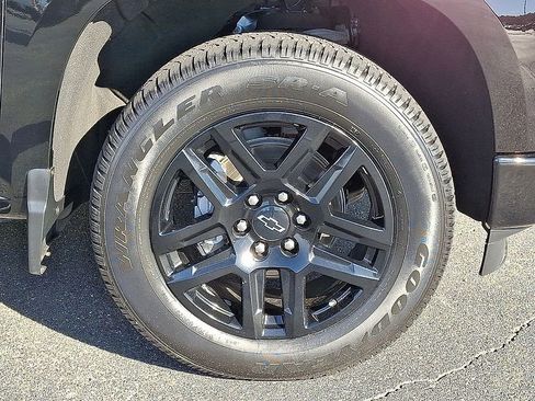 Used 2023 Chevrolet Silverado 1500 RST image 8