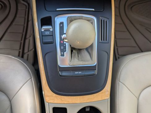 Used 2009 Audi A4 2.0T Premium image 22