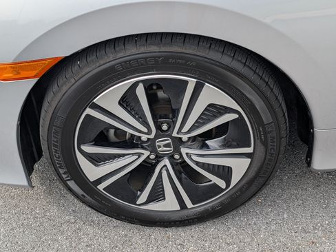 Used 2017 Honda Civic EX-T image 25
