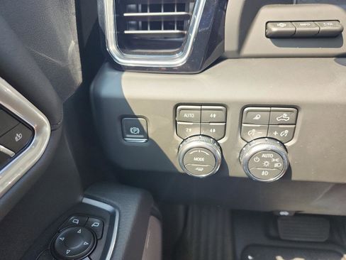 New 2026 GMC Sierra 2500 Denali w/ Denali Reserve Package image 21