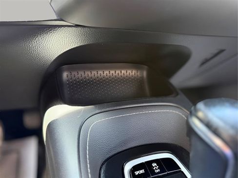 Used 2021 Toyota Corolla SE w/ Special Edition FWD image 36