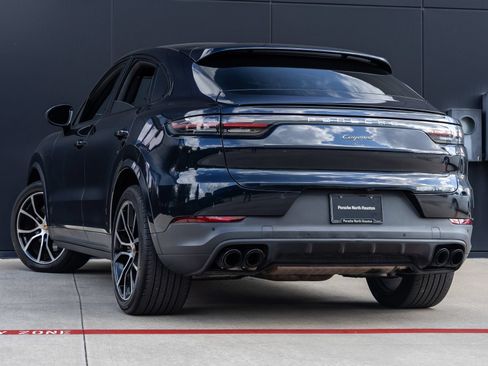 Certified 2023 Porsche Cayenne Platinum Edition AWD/4WD image 3