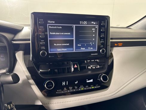 Used 2021 Toyota Corolla SE image 16