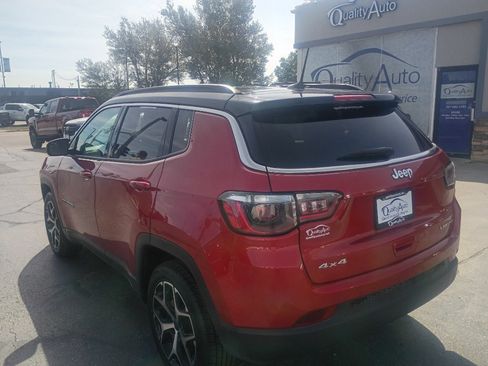 Used 2025 Jeep Compass Limited AWD/4WD image 8