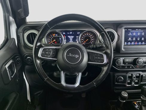 Used 2020 Jeep Wrangler Unlimited Sahara AWD/4WD image 18