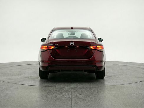 Used 2025 Nissan Sentra SV FWD image 7