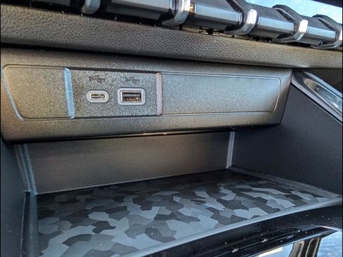 New 2026 GMC Canyon Elevation w/ Convenience Package image 15