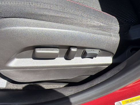 Used 2012 Chevrolet Equinox LT w/ Driver Convenience Package FWD image 13