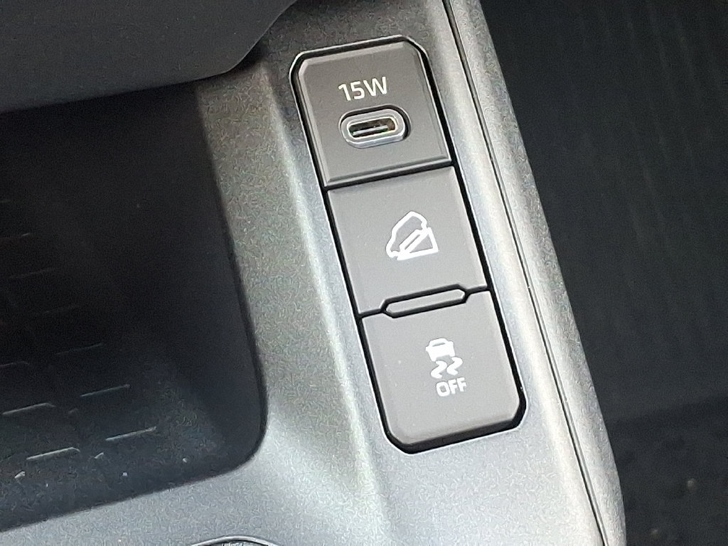 Used 2026 Toyota RAV4 SE w/ Convenience Package AWD/4WD image 26