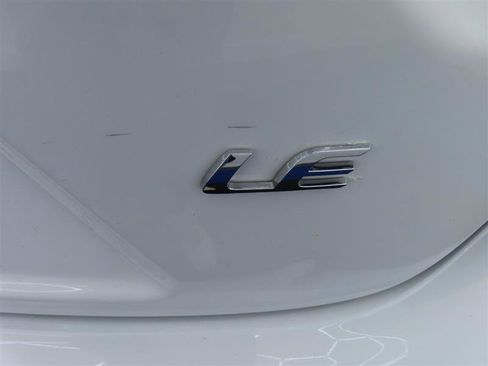 Used 2024 Toyota Corolla LE FWD image 13
