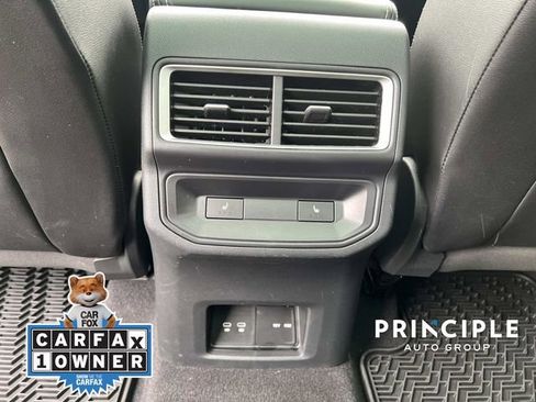 Certified 2024 Volkswagen Atlas Cross Sport SEL R-Line image 28