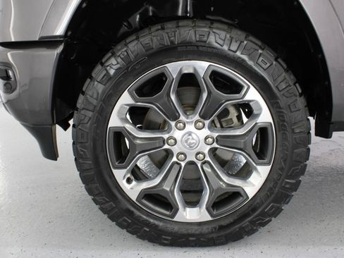 Used 2019 RAM 1500 Limited w/ Advanced Safety Group AWD/4WD image 83