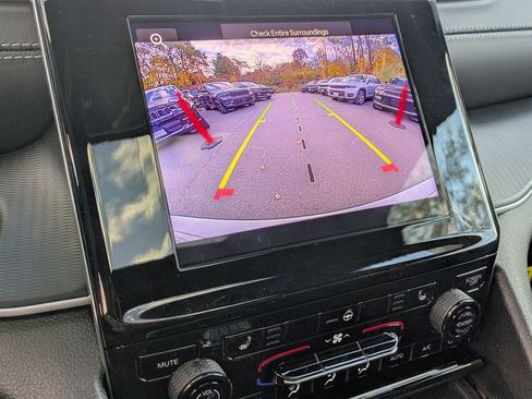 New 2025 Jeep Grand Cherokee Laredo X image 20