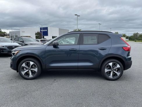 New 2026 Volvo XC40 B4 Plus w/ Protection Package Premier image 28