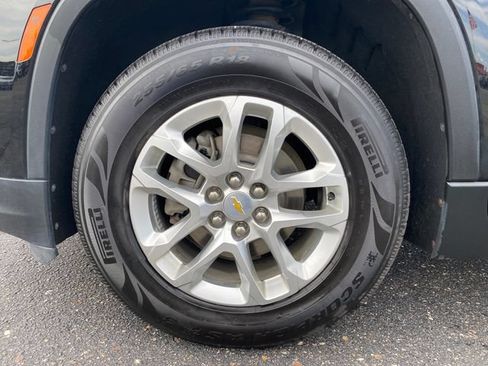 Certified 2023 Chevrolet Traverse LS FWD image 22