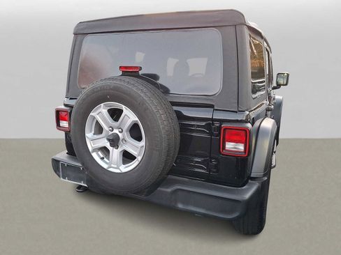Used 2021 Jeep Wrangler Unlimited Sport image 3