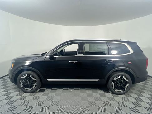 New 2025 Kia Telluride S image 7