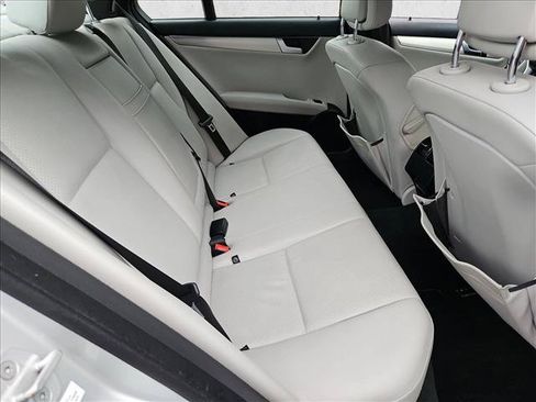 Used 2014 Mercedes-Benz C 250 Sedan image 20