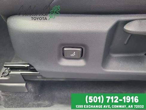 Used 2025 Toyota Tacoma SR AWD/4WD image 12