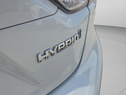 Used 2022 Toyota Corolla LE image 7