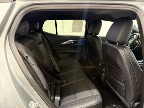 New 2026 Chevrolet Equinox EV LT image 18