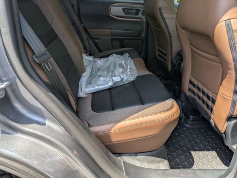 New 2025 Ford Bronco Sport Outer Banks w/ Sasquatch Outer Banks Package image 38