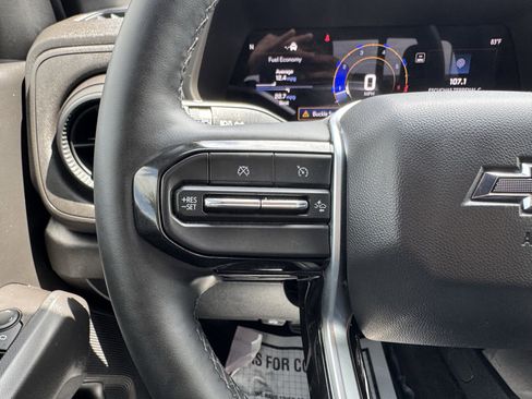 Used 2025 Chevrolet Colorado Trail Boss AWD/4WD image 9