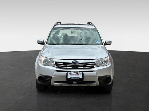Used 2010 Subaru Forester 2.5X Premium AWD/4WD image 2