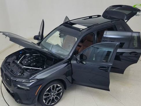 Used 2026 BMW X7 M60i AWD/4WD image 89