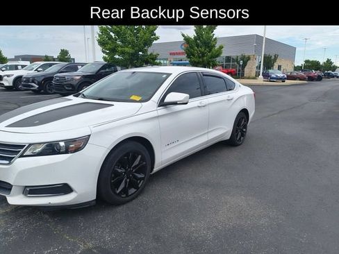 Used 2017 Chevrolet Impala LT w/ Convenience Package FWD image 9