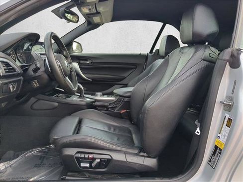 Used 2016 BMW M235i Convertible image 16