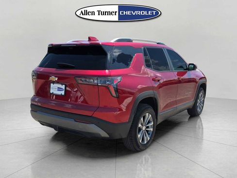 Used 2025 Chevrolet Equinox LT w/ Convenience Package II AWD/4WD image 4