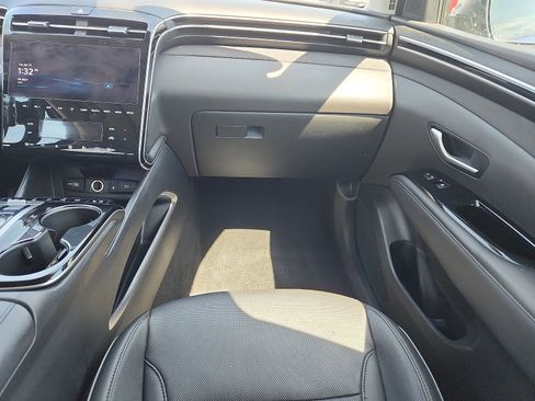 Certified 2023 Hyundai Tucson Limited AWD/4WD image 11