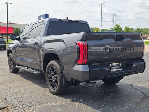 Used 2025 Toyota Tundra Limited AWD/4WD image 21