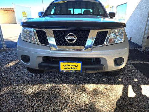 Used 2019 Nissan Frontier SV image 28