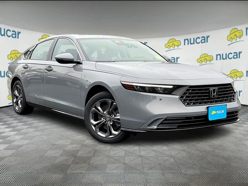 New 2025 Honda Accord EX-L image 1