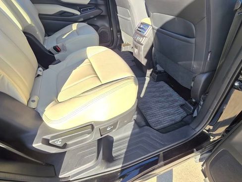 Used 2020 Subaru Ascent Limited w/ Popular Package #2A image 16