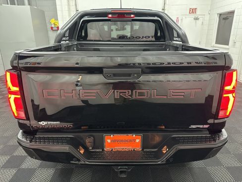 Used 2024 Chevrolet Colorado ZR2 w/ ZR2 Convenience Package III image 8